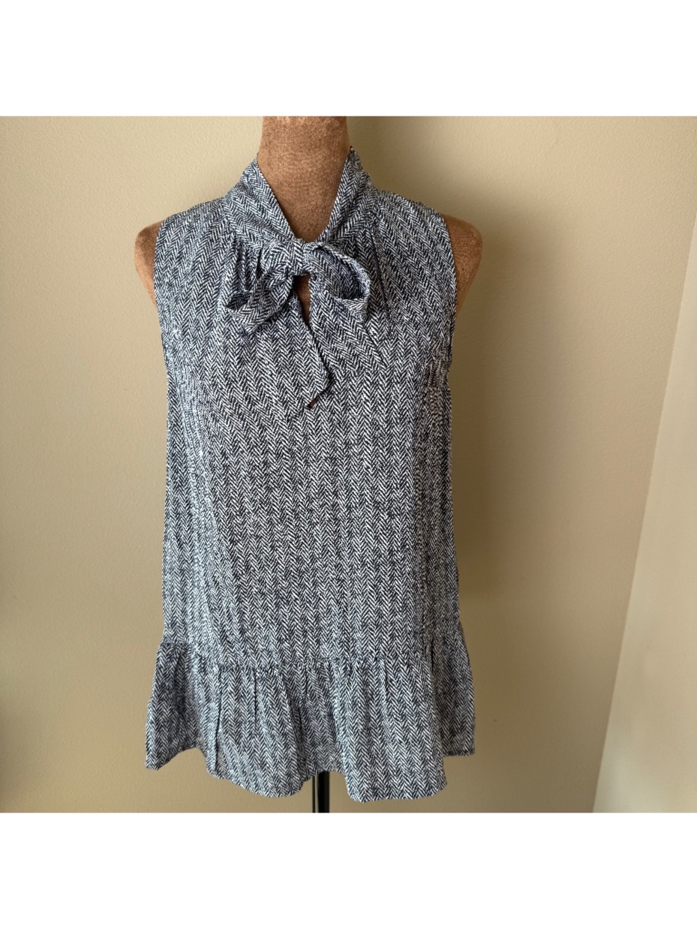 NWT Joie 100% Silk Peplum Tank Top Womens Small Black White Herringbone Shirt